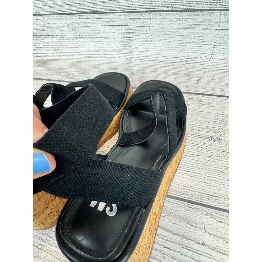 Steve Madden NY Women's Black Strappy Wedge Sandals Size 8.5 - Picture 7 of 9